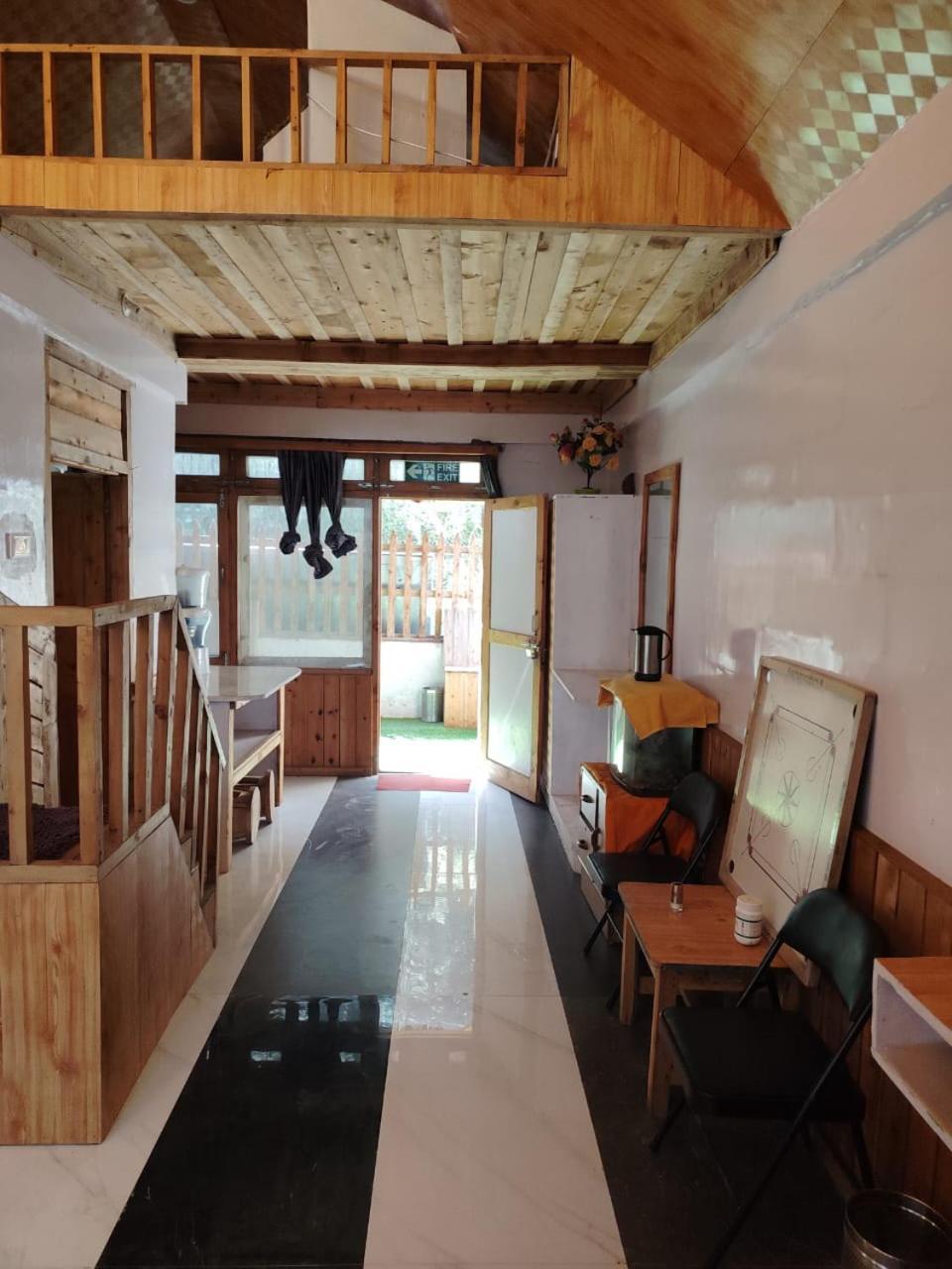 Matri Pitri Cottage Matiana Extérieur photo